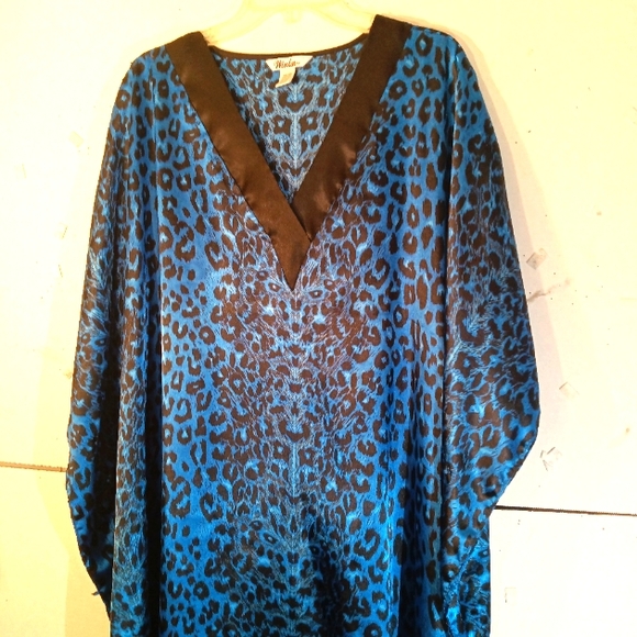 Winlar silky soft satin Leopard Print Caftan OS blue/black - Picture 3 of 7